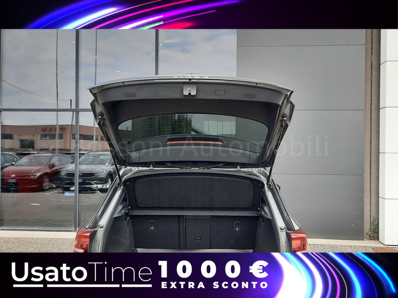 19 - Volkswagen T-Roc 2.0 tdi scr 150cv r line 4motion dsg