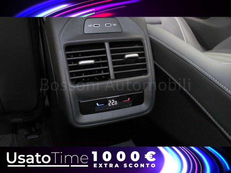 31 - Volkswagen Passat 1.5 etsi act 150cv business