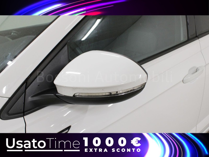 31 - Volkswagen Taigo 1.0 tsi 110cv r-line