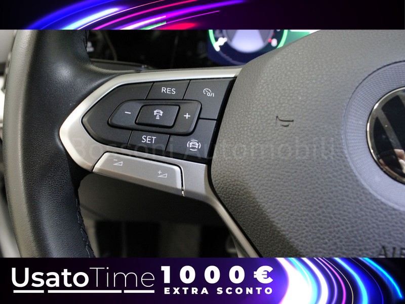 25 - Volkswagen Golf 1.0 tsi evo 110cv life