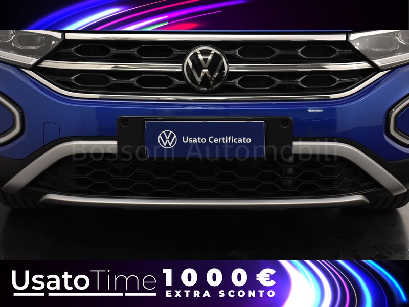 13 - Volkswagen T-Roc 1.5 tsi act style dsg