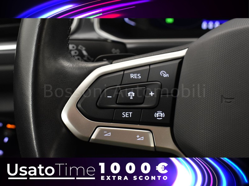 19 - Volkswagen T-Roc 1.5 tsi act style dsg