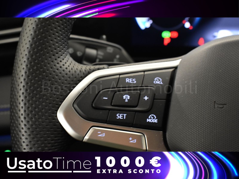 19 - Volkswagen Tiguan 2.0 tdi scr 150cv r-line dsg