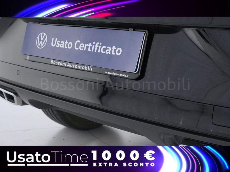 37 - Volkswagen T-Roc 2.0 tdi scr 150cv r line dsg