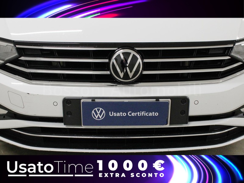 13 - Volkswagen Passat variant 2.0 tdi scr evo 150cv business dsg