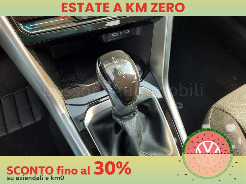 13 - Volkswagen T-Roc 2.0 tdi scr 150cv life dsg