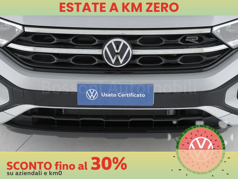 13 - Volkswagen T-Roc 1.0 tsi 115cv r line