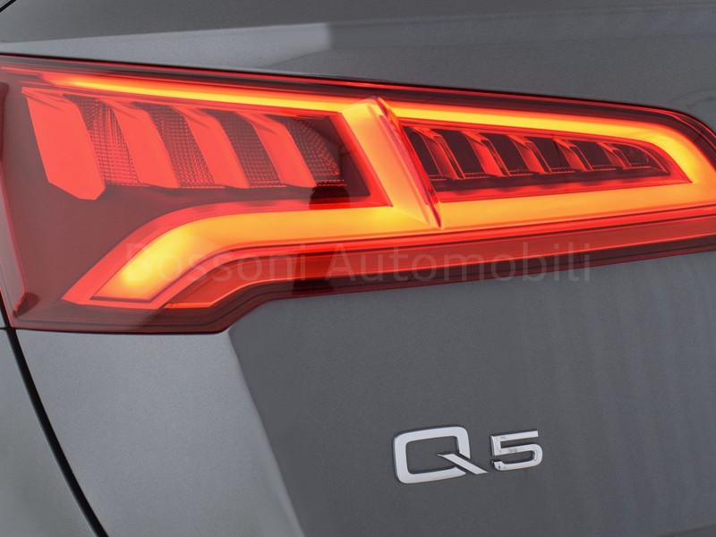 7 - Audi Q5 35 2.0 tdi 163cv business sport quattro s tronic