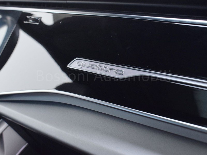 19 - Audi Q8 50 3.0 v6 tdi mhev sport quattro tiptronic