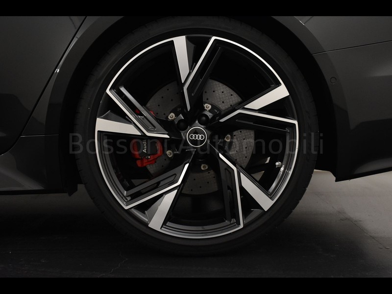 13 - Audi RS6 avant 4.0 v8 mhev quattro tiptronic