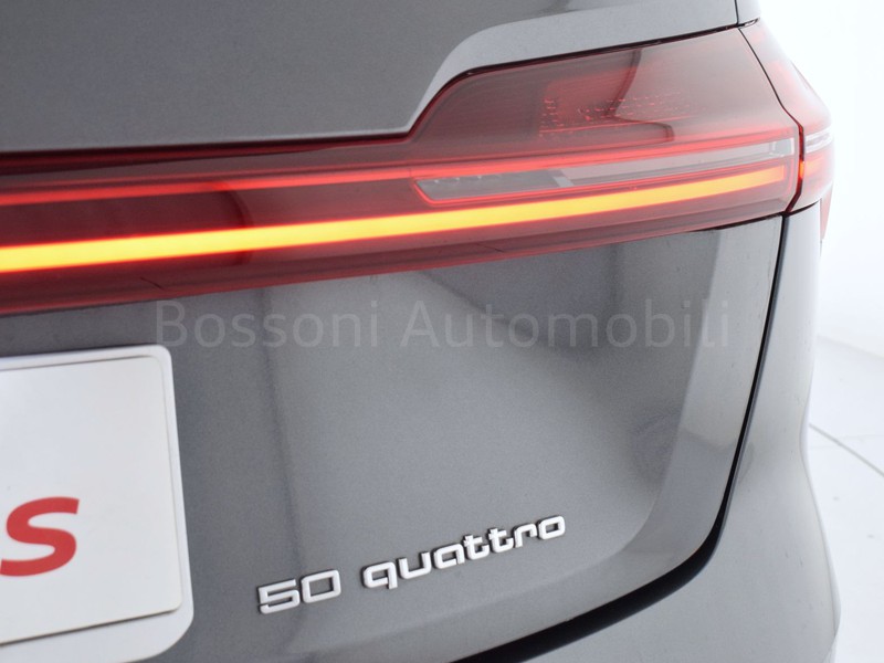 37 - Audi e-tron sportback 50 s line edition quattro cvt