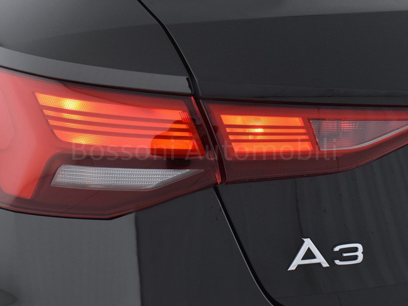 7 - Audi A3 sportback 30 1.0 tfsi mhev business s tronic