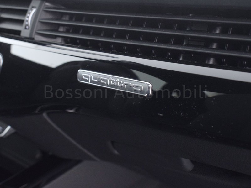 19 - Audi A4 berlina 40 2.0 tdi mhev 204cv s line edition quattro s tronic