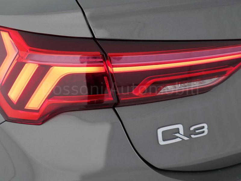 7 - Audi Q3 sportback 45 1.4 tfsi e business plus s tronic