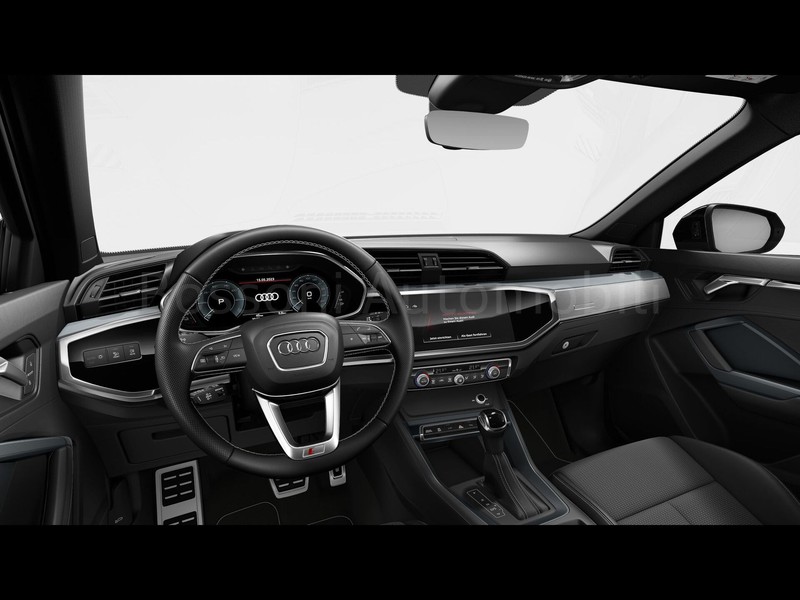 7 - Audi Q3 sportback 45 1.4 tfsi e identity black s tronic