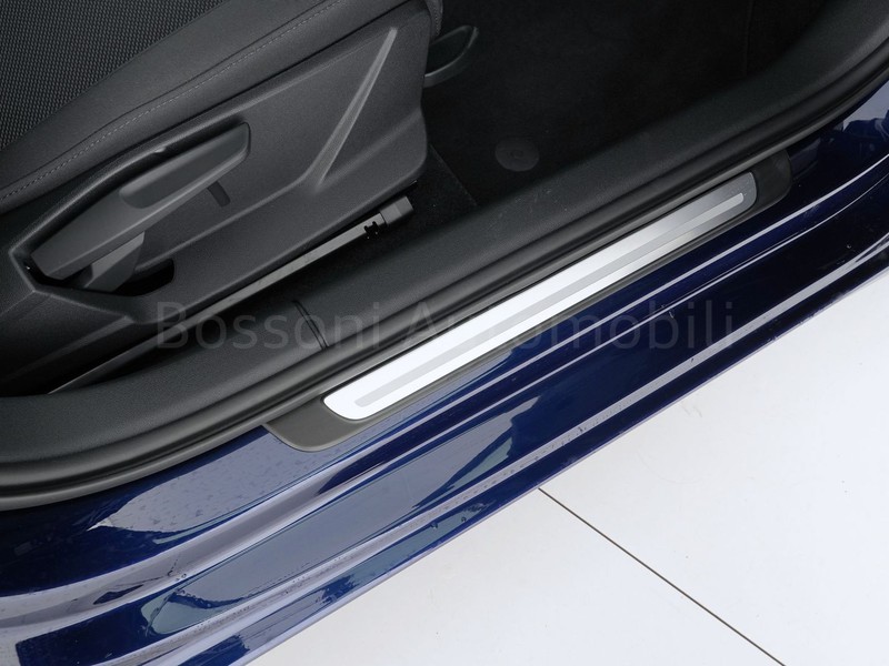 19 - Audi A3 sportback 30 1.0 tfsi business