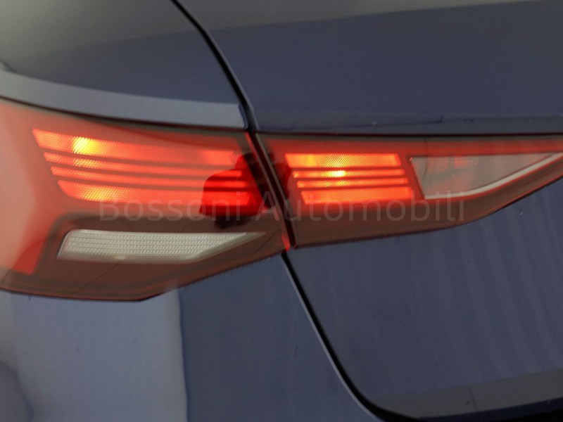 7 - Audi A3 sportback 30 1.0 tfsi business