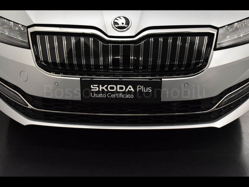 13 - Skoda Superb iv wagon 1.4 tsi plug-in-hybrid executive dsg