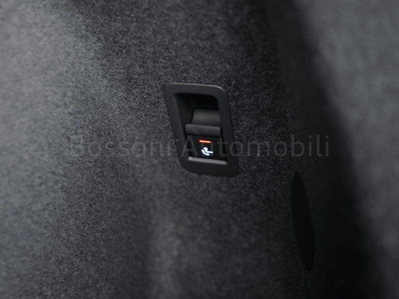 37 - Audi Q3 sportback 35 2.0 tdi business plus s tronic