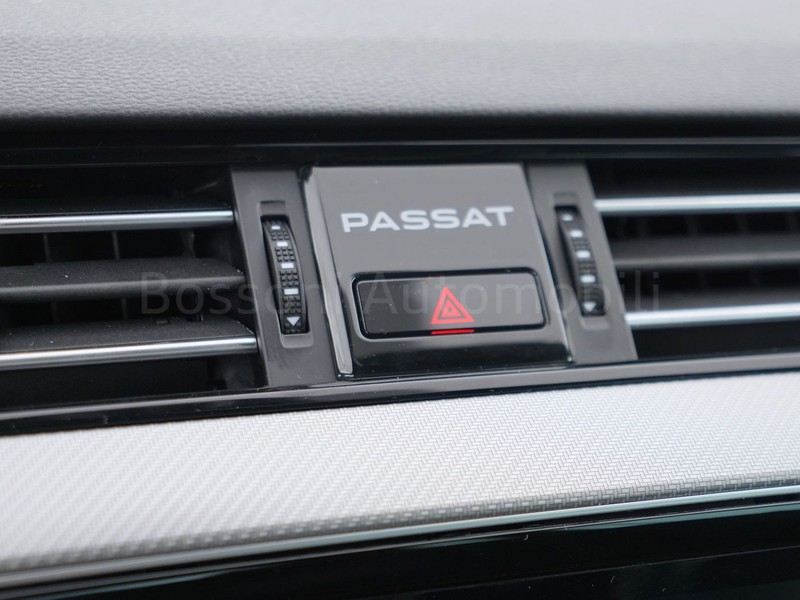 31 - Volkswagen Passat variant 2.0 tdi scr 200cv executive dsg
