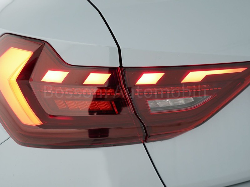 7 - Audi A1 sportback 30 1.0 tfsi 110cv s line edition s tronic