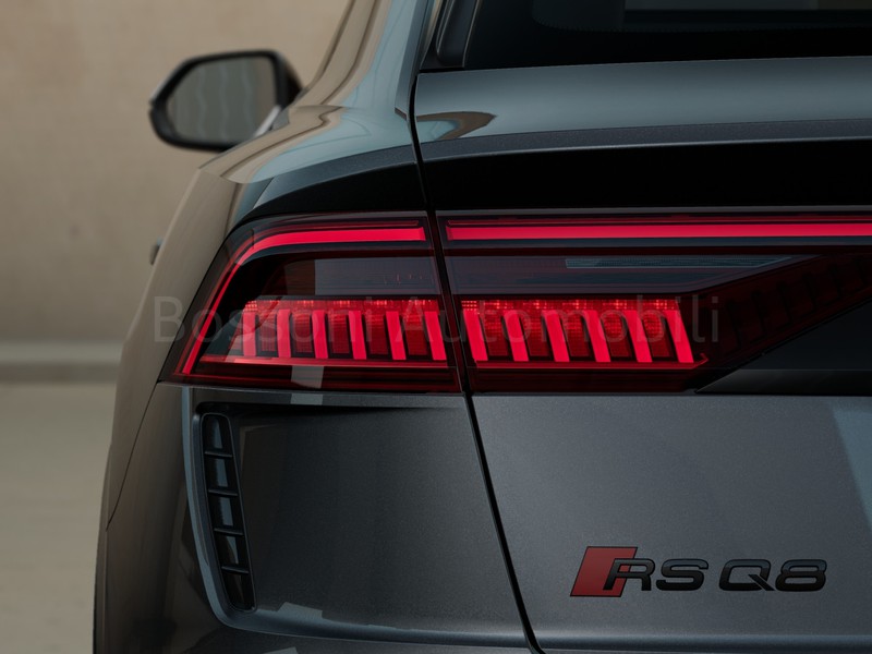 19 - Audi RSQ8 rs 4.0 v8 mhev quattro tiptronic