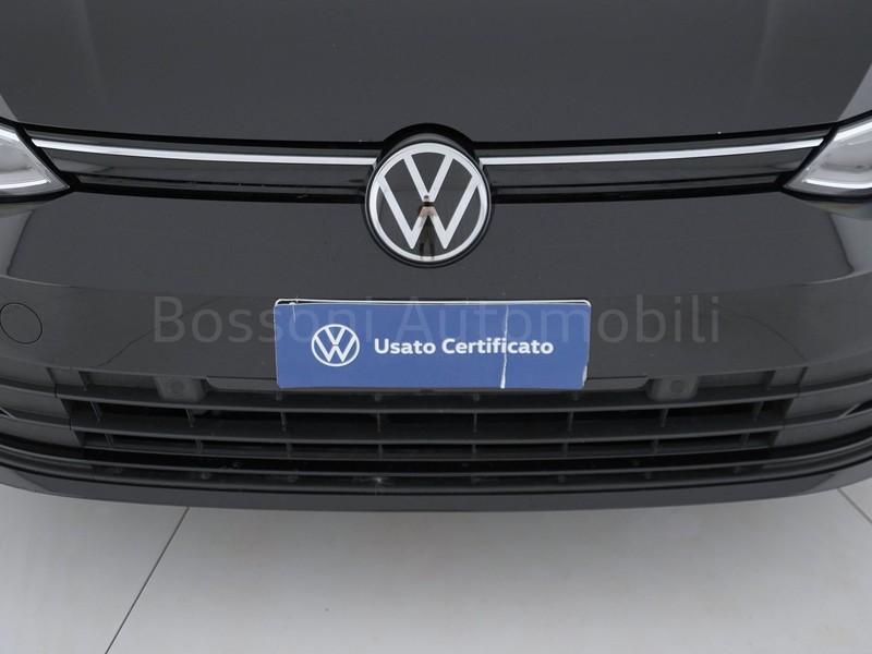 13 - Volkswagen Golf 2.0 tdi scr 115cv life dsg