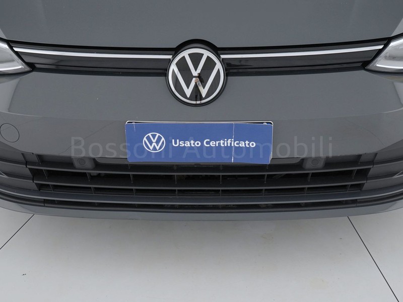 13 - Volkswagen Golf 2.0 tdi scr 115cv life dsg