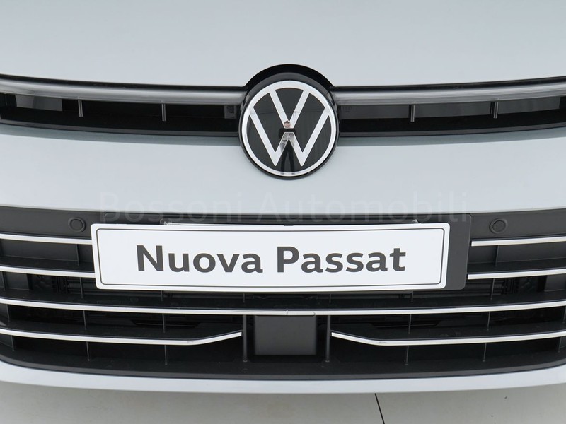 13 - Volkswagen Passat 2.0 tdi scr evo 150cv business