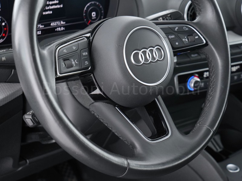 25 - Audi Q2 30 1.0 tfsi admired