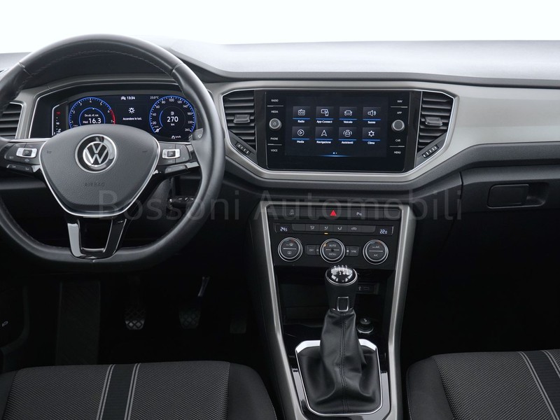 7 - Volkswagen T-Roc 1.0 tsi 110cv style