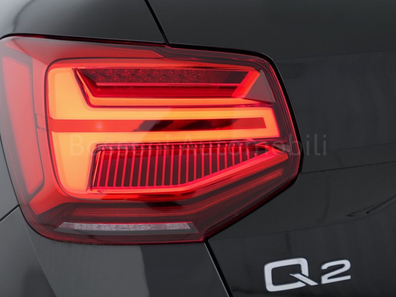 7 - Audi Q2 30 2.0 tdi s line edition s tronic