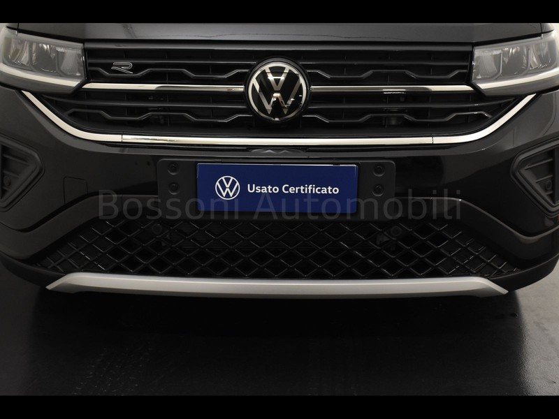 13 - Volkswagen T-Cross 1.0 tsi 115cv r-line