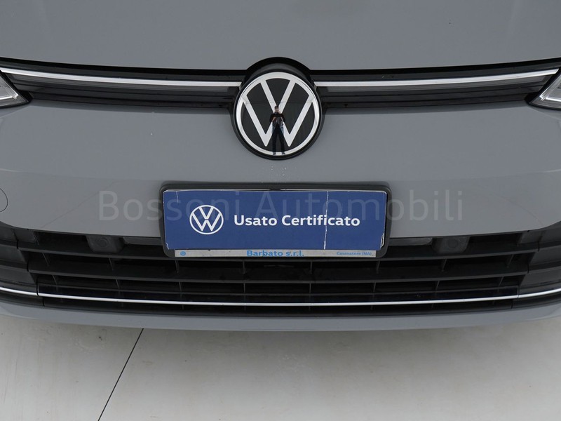 13 - Volkswagen Golf 1.5 tgi 130cv style dsg