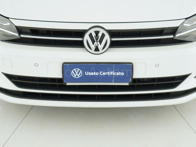 13 - Volkswagen Polo 5 porte 1.6 tdi scr bluemotion 95cv comfortline dsg