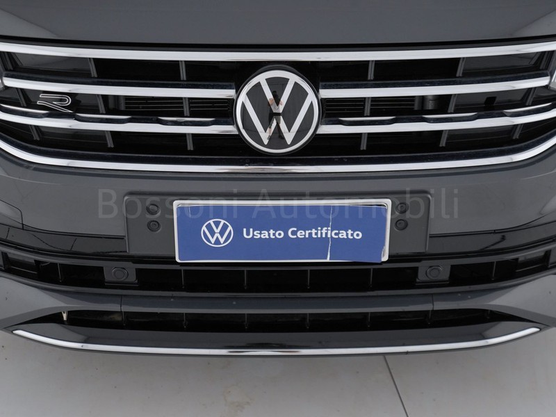 13 - Volkswagen Tiguan 2.0 tdi scr 150cv r-line dsg