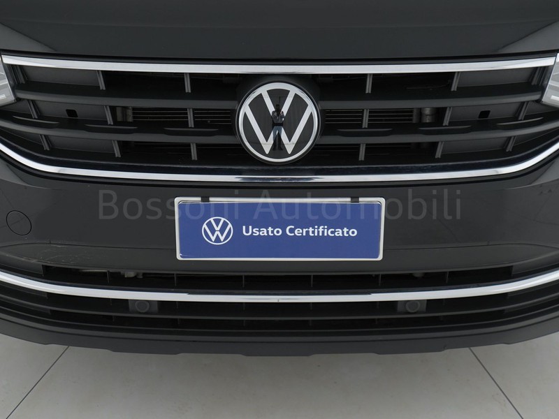 13 - Volkswagen Tiguan 2.0 tdi scr 150cv life dsg