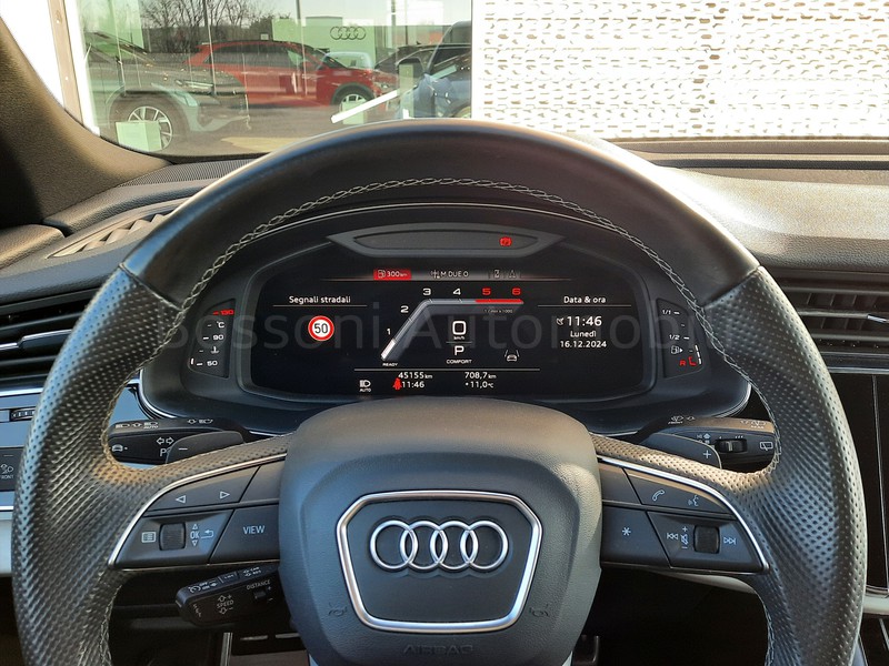 13 - Audi Q8 45 3.0 v6 tdi mhev sport quattro tiptronic