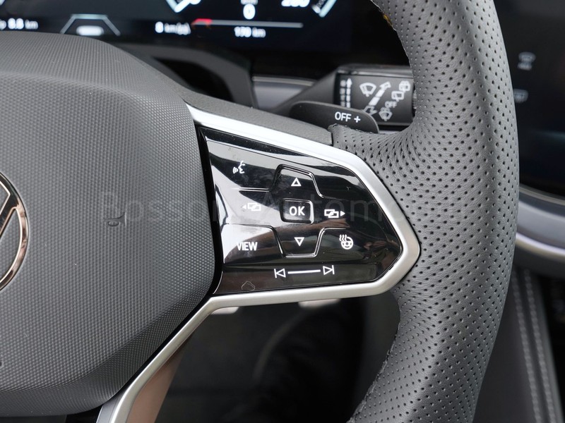 31 - Volkswagen Touareg 3.0 v6 v6 tdi scr 231cv r-line