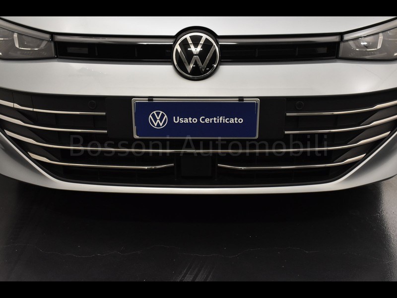 13 - Volkswagen Passat 2.0 tdi scr evo 150cv business