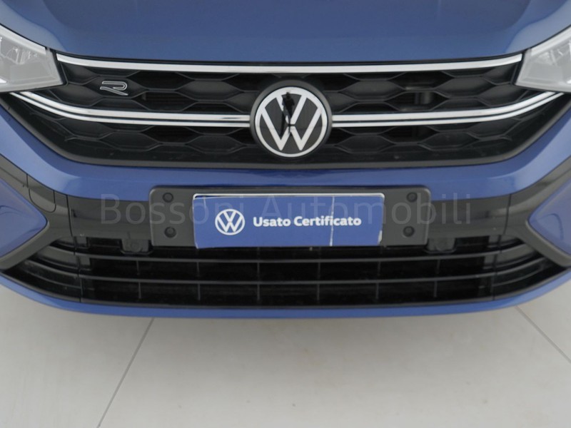 13 - Volkswagen Taigo 1.0 tsi 110cv r-line