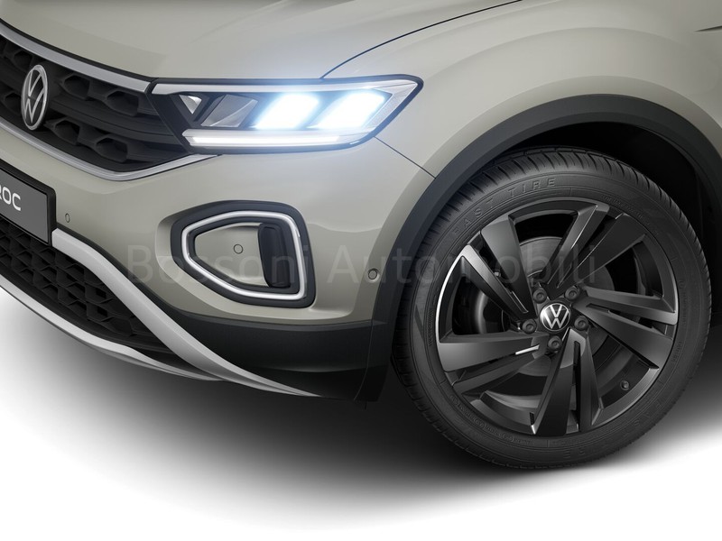 7 - Volkswagen T-Roc 2.0 tdi scr 115cv sport