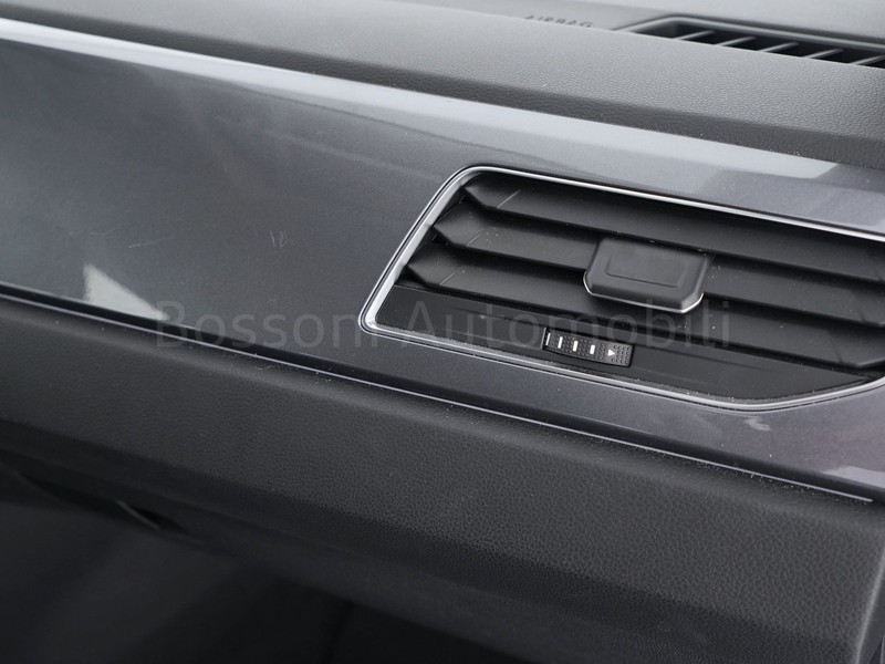19 - Volkswagen Polo 1.0 tsi 95cv style
