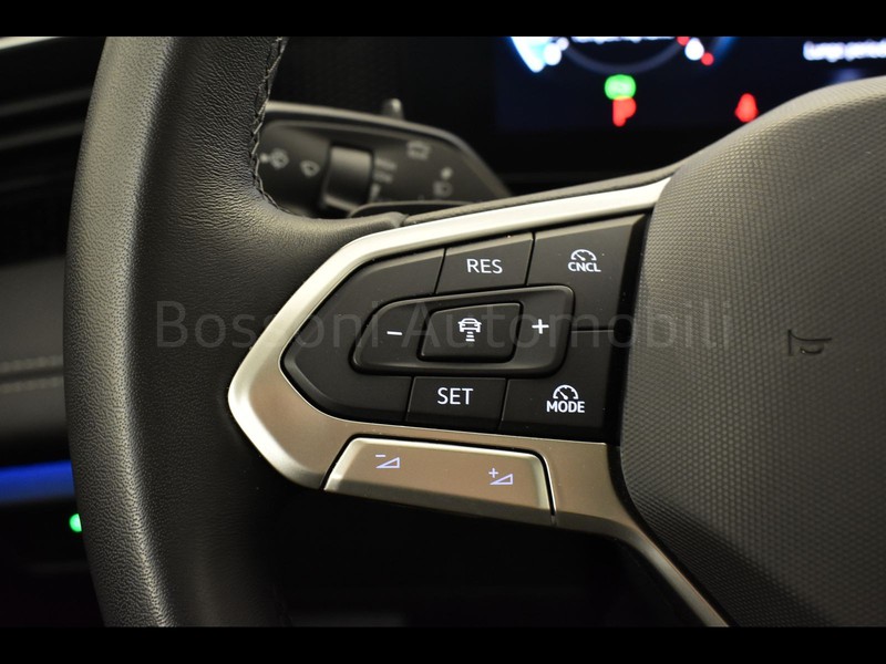 19 - Volkswagen Tiguan 2.0 tdi scr 150cv life dsg