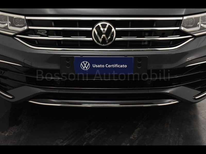 13 - Volkswagen Tiguan 2.0 tdi scr 150cv r-line dsg