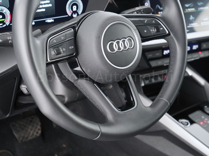 25 - Audi A3 sedan 35 2.0 tdi s line edition s tronic