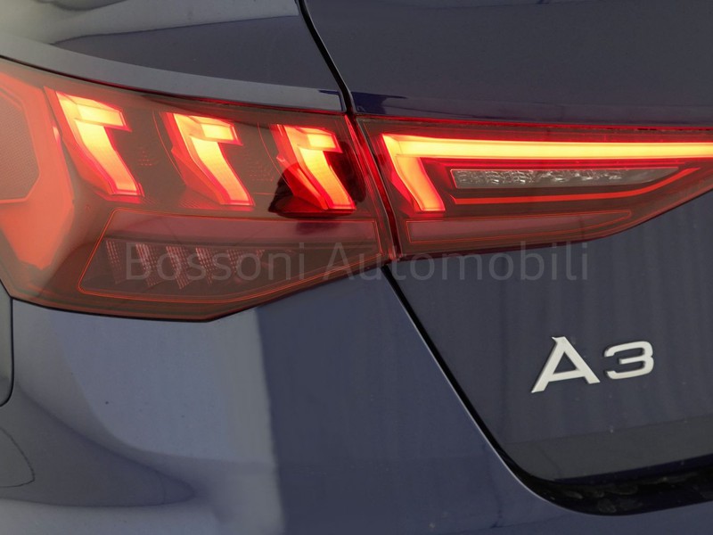 7 - Audi A3 sedan 35 2.0 tdi s line edition s tronic