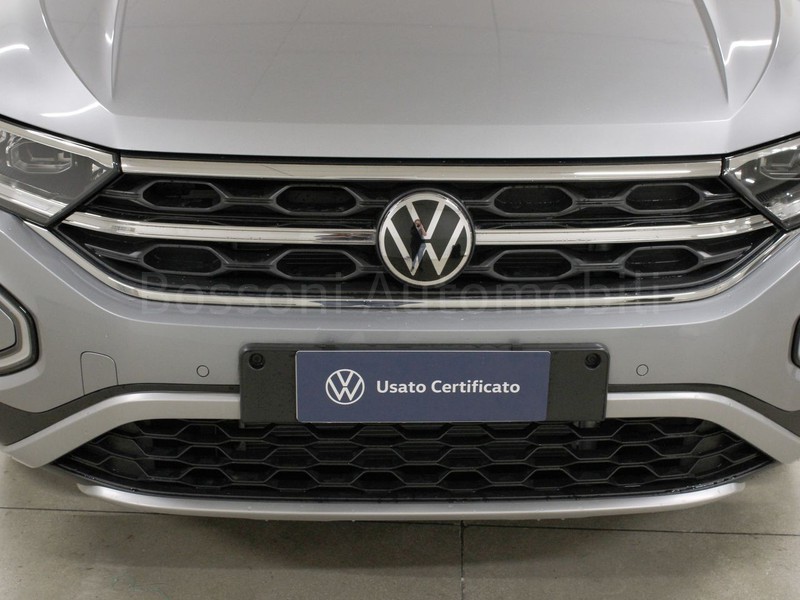 13 - Volkswagen T-Roc 1.0 tsi 115cv style