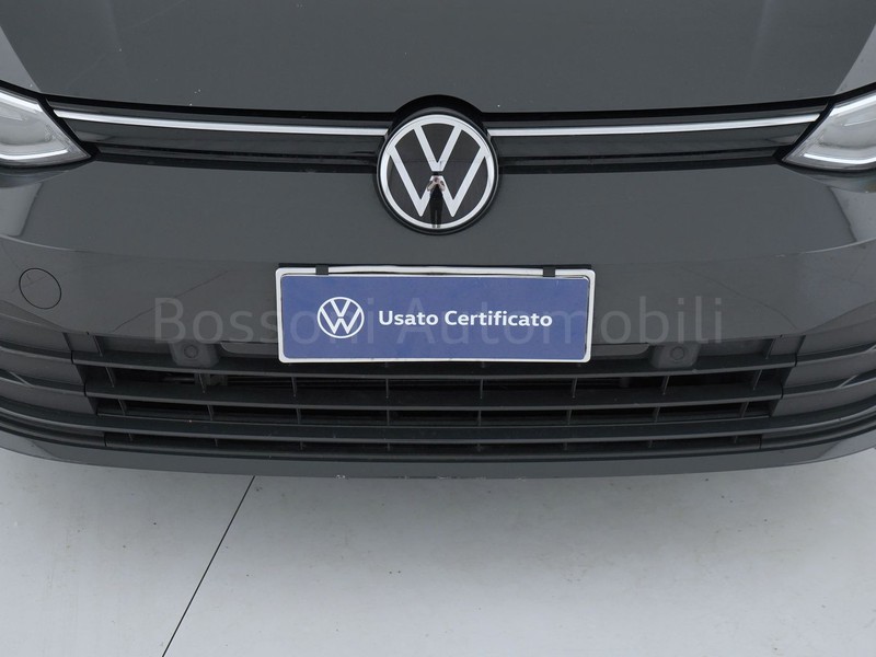 13 - Volkswagen Golf 2.0 tdi scr 115cv life dsg