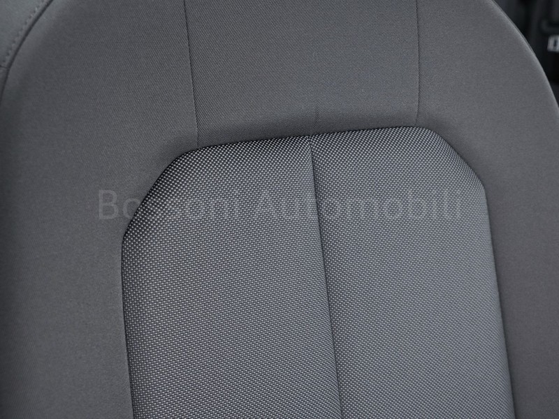 19 - Audi Q3 40 2.0 tfsi business quattro s tronic